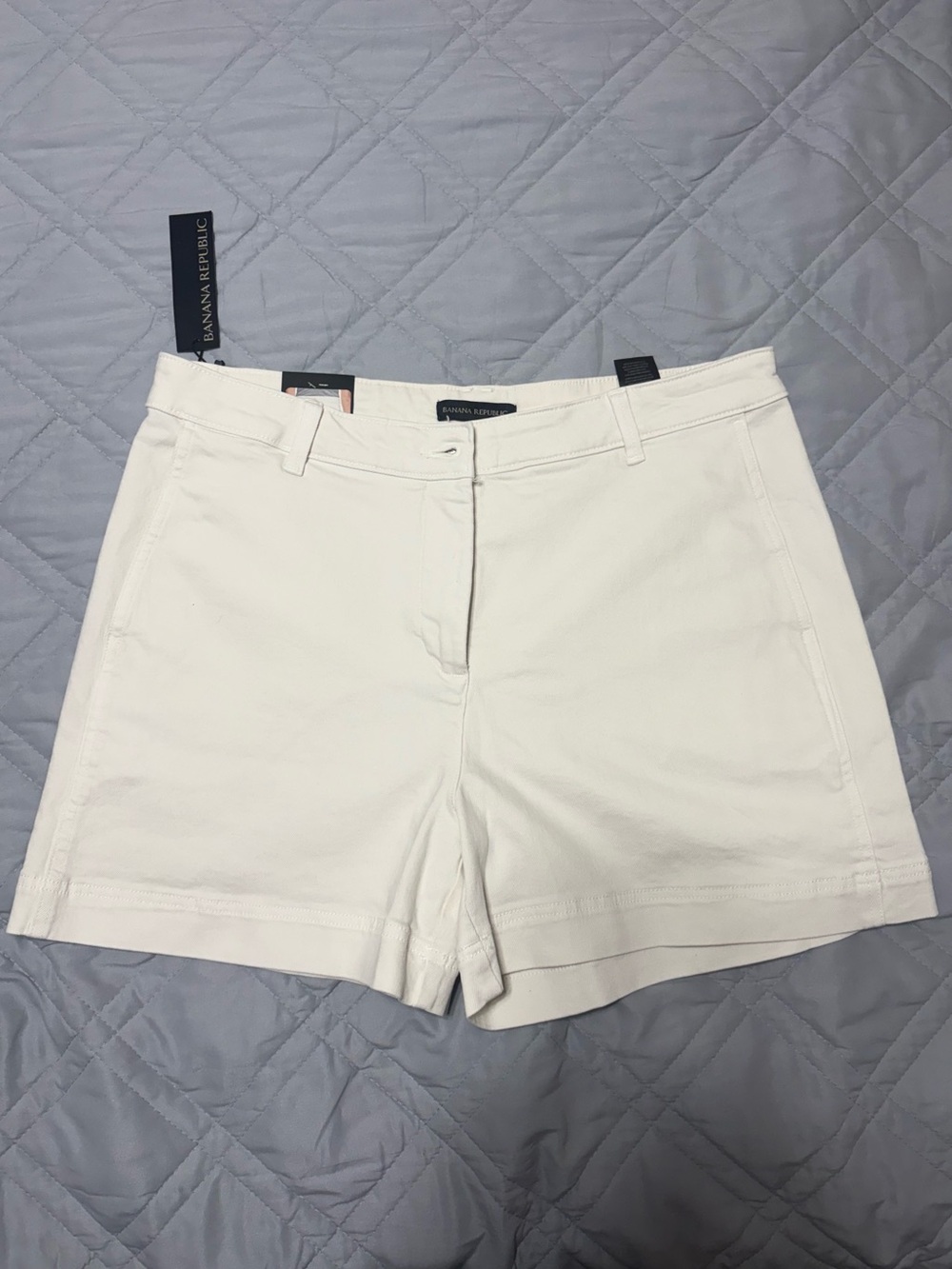 Banana Republic White Women's Everyday Shorts